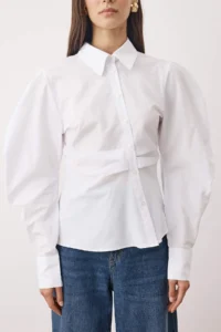 TRENDYOLMİLLA WHITE Balloon Sleeve Detailed Waist Fitting Asymmetric Fitted Shirt - Image 3