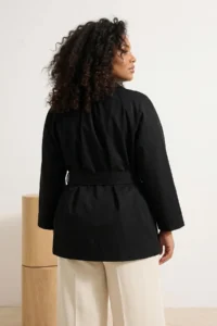 TRENDYOLMİLLA Black Oversized Plus Size Belted Short Trench Coat - Image 4