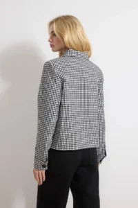 TRENDYOLMİLLA Black WHITE Mini Checkered buttoned Lined Rahat Pattern Jacket - Image 4