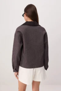 TRENDYOLMİLLA Brown Velvet Collar Detailed Gabardine Seasonal Jacket - Image 4