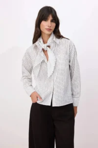 TRENDYOLMİLLA WHITE-Multicolored removable Scarf Detailed Shirt - Image 4
