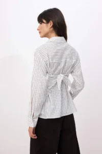 TRENDYOLMİLLA WHITE-Multicolored removable Scarf Detailed Shirt - Image 6