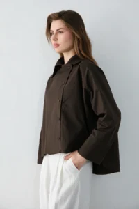 TRENDYOLMİLLA Dark Brown Kapama Detailed 100% Cotton Weaving Shirt - Image 3