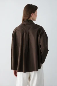 TRENDYOLMİLLA Dark Brown Kapama Detailed 100% Cotton Weaving Shirt - Image 4