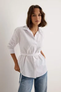 TRENDYOLMİLLA WHITE generation Detailed Shirt - Image 2