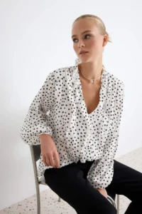 TRENDYOLMİLLA WHITE Polka Dot Ruffle Detailed Weaving Shirt