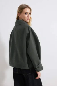 TRENDYOLMİLLA Khaki Patterned Lined Soft Touch Oversized Short Coat - Image 4