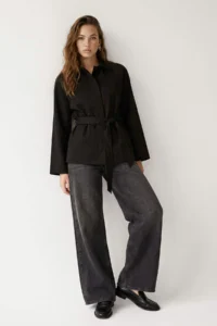 TRENDYOLMİLLA Black Oversized Belted Short Trench Coat