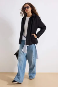 TRENDYOLMİLLA Black Oversized Belted Short Trench Coat - Image 4
