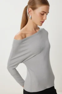 Happiness İstanbul Women Gray Boat Neck Basic Knitwear Blouse - Image 3