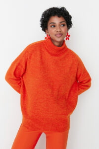 TRENDYOLMİLLA Orange Wide Pattern Soft textured Knitwear Sweater
