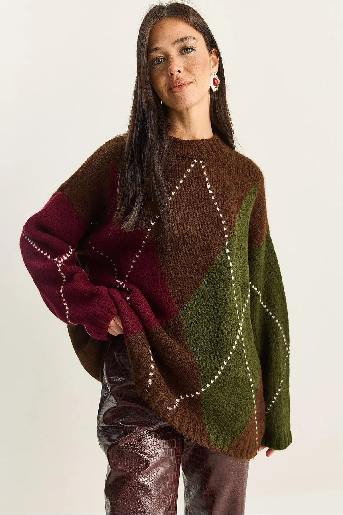 Bianco Lucci Women Brown Burgundy Checkered Sweater