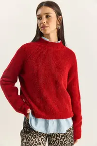 Bianco Lucci Women's Red Crew Neck Raglan Sleeve Knitted Patterned Soft Textured Knitwear Sweater