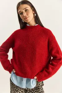 Bianco Lucci Women's Red Crew Neck Raglan Sleeve Knitted Patterned Soft Textured Knitwear Sweater - Image 4