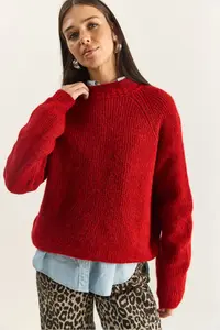 Bianco Lucci Women's Red Crew Neck Raglan Sleeve Knitted Patterned Soft Textured Knitwear Sweater - Image 5