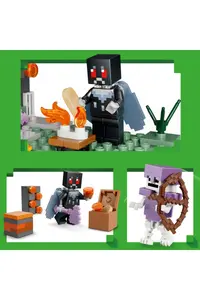 LEGO ® Minecraft® Pale Garden  - 7+ Creative Toy Building Set (243 Pieces) - Image 6