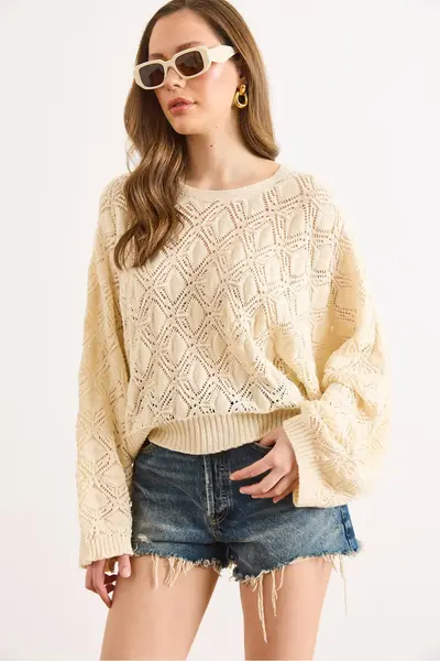 Olalook Women's Ecru Geometric Detailed Loose Fit Seasonal Knitwear Blouse