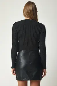 Happiness İstanbul Women's Black Crew Neck Knitted Motif Crop Knitwear Sweater - Image 6