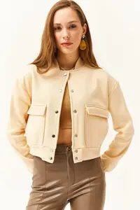 Olalook Women's Beige Pocket Snap Closure Inside Fleece Crop Jacket - Image 3