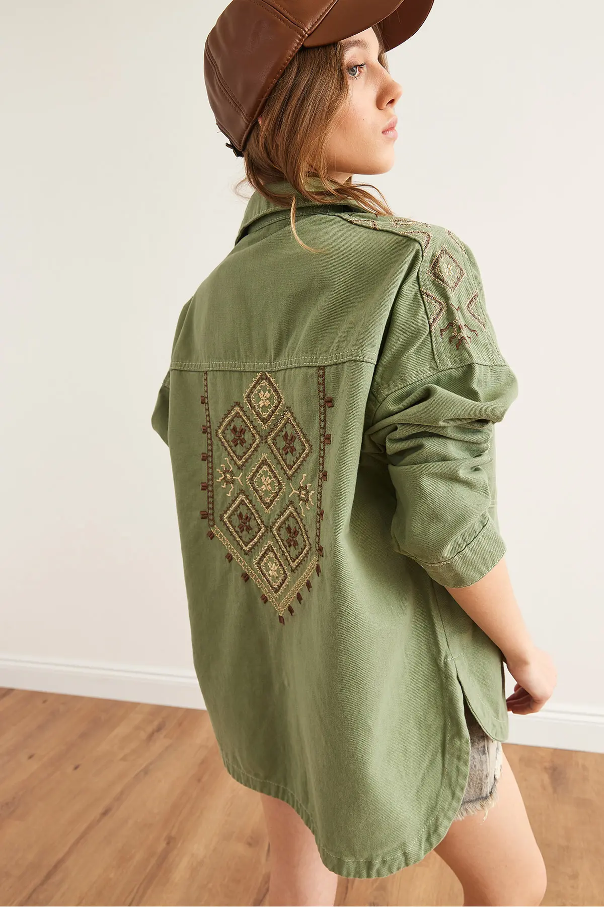 Olalook Women's Khaki Shoulder and Back Embroidery Detailed Cotton Gabardine Jacket