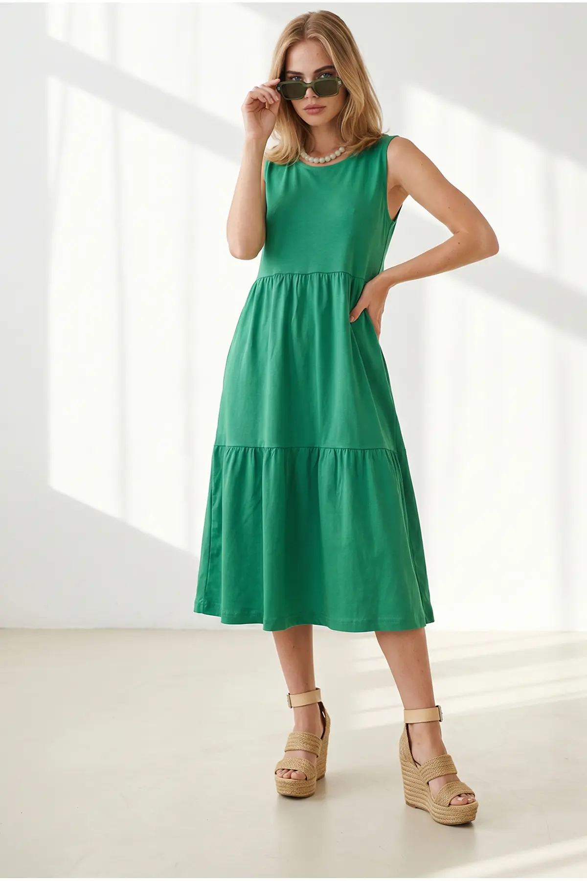 Olalook Women's Grass Green Crew Neck Piece Sleeveless Cotton Dress