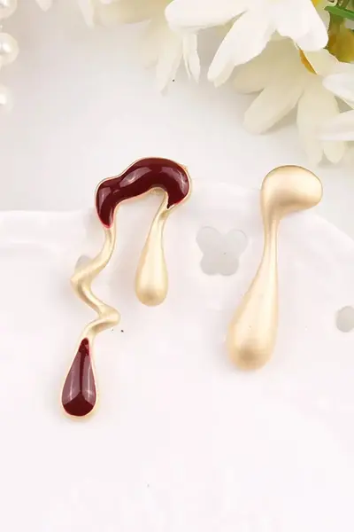 Glaren Asymmetric Design Burgundy Enameled Women Earrings