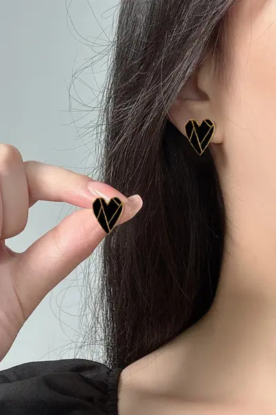 Glaren Black Enameled Small Heart Women Earrings