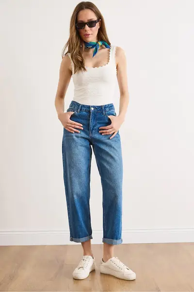 Olalook Women's Dark Blue Washed Jeans with Folded Leg Pockets