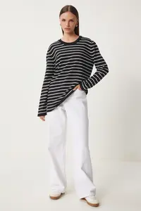 Happiness İstanbul Women's Black and White Striped Seasonal Knitwear Sweater - Image 3