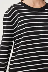 Happiness İstanbul Women's Black and White Striped Seasonal Knitwear Sweater - Image 4