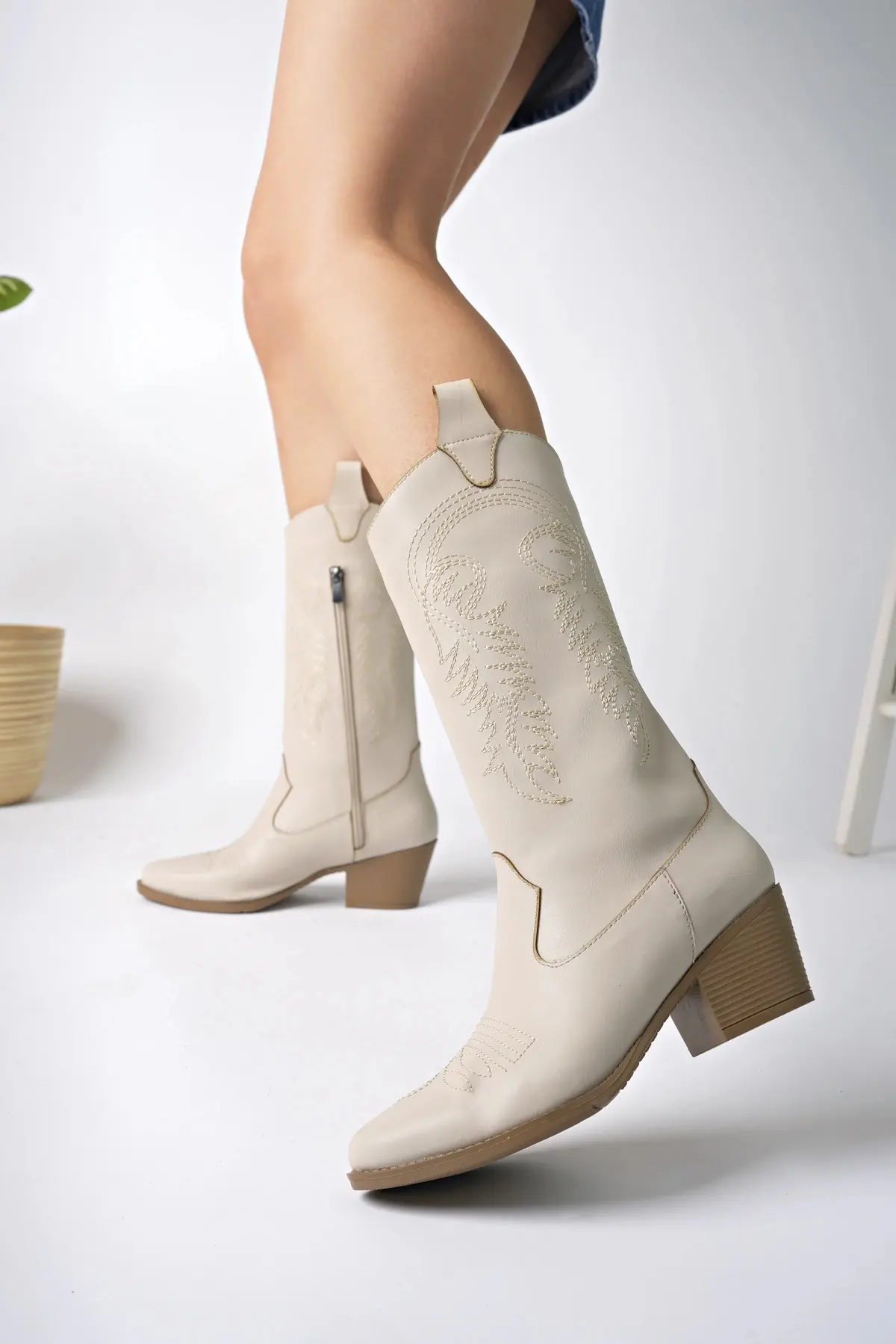 KVBOY88-BEIGE-LEATHER_1