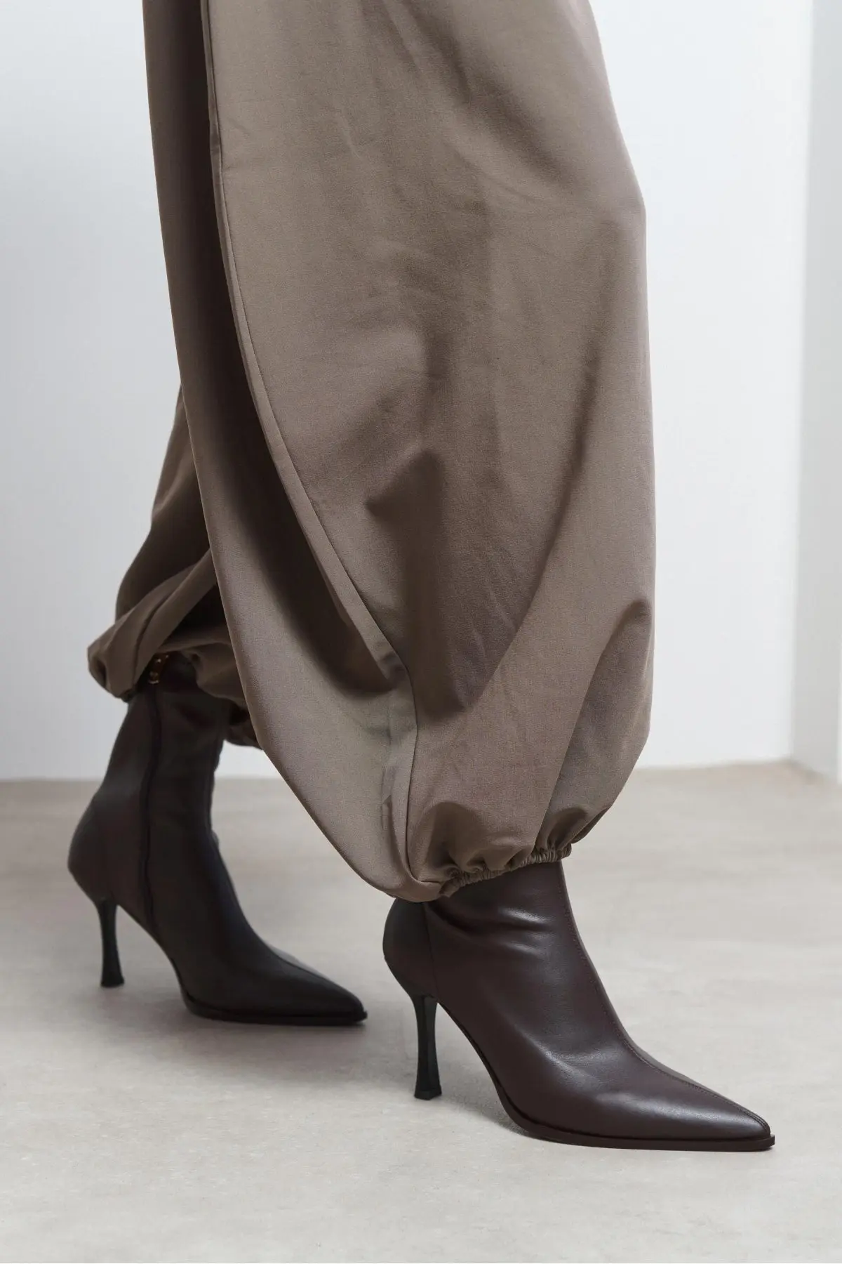 NSN-CLL4002K_Brown_MATTE_1