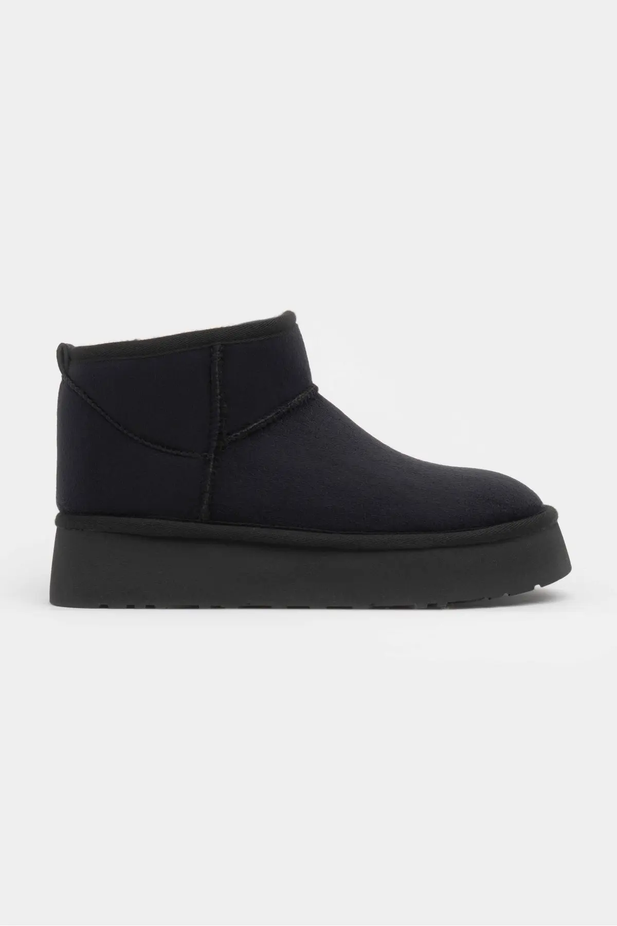 NSN-MNK021K_Black_Suede_1