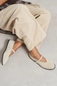 Nisantasi Shoes Nora Beige Suede Leather Hair Clip Detailed Flat Sole Women Flats - Image 4
