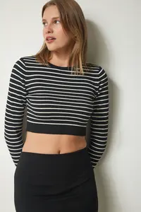 Happiness İstanbul Women Black Striped Crop Knitwear Sweater - Image 3