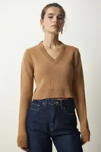 Happiness İstanbul Women Biscuit V-neck Crop Knitwear Sweater - Image 2