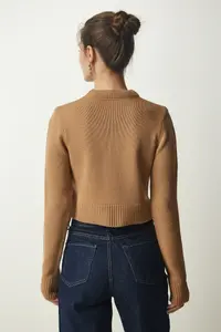 Happiness İstanbul Women Biscuit V-neck Crop Knitwear Sweater - Image 6
