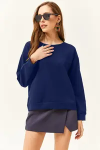 Olalook Women's Navy Blue Basic Soft Textured Loose Sweatshirt - Image 4