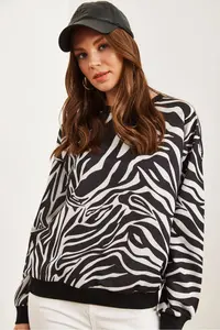 Olalook Women's Zebra Basic Soft Textured Loose Sweatshirt - Image 3