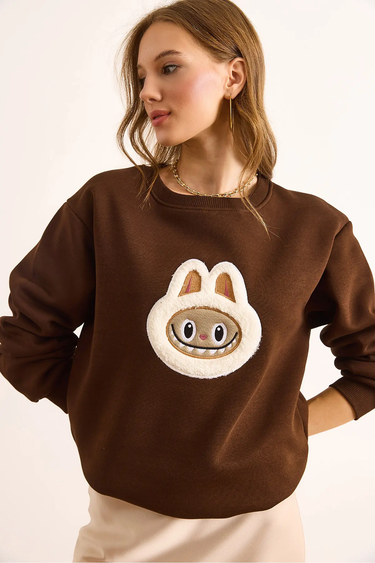 Olalook Women's Brown Appliqued Basic Sweatshirt
