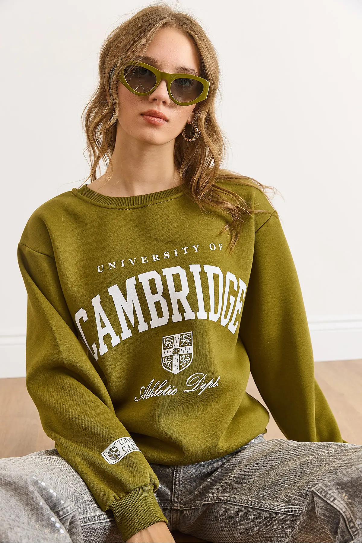 Olalook Women's Oil Green Cambridge Printed Thick Sweatshirt