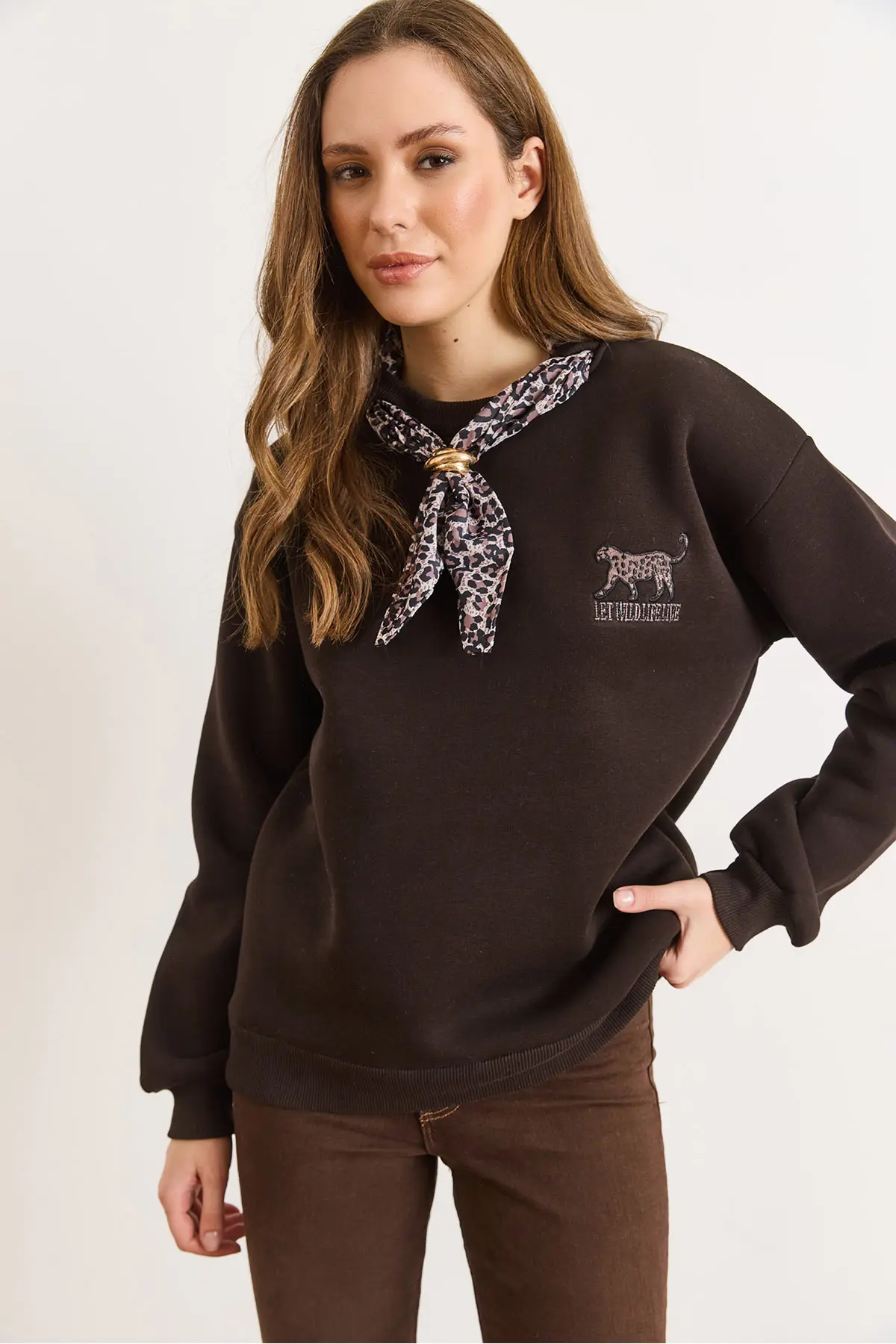 Olalook Women's Bitter Brown Scarf Detailed Raised Sweatshirt