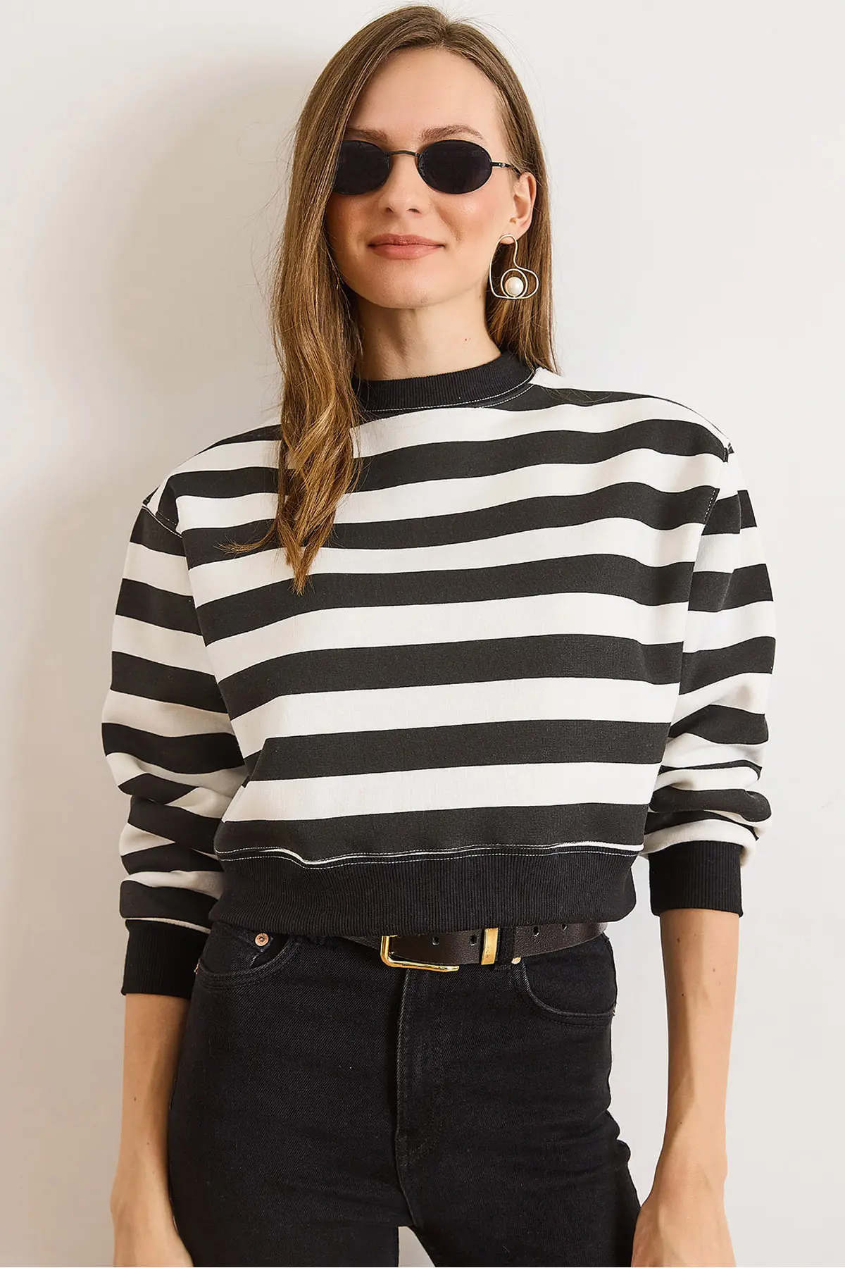 Olalook Women's Black and White Striped Crop Sweatshirt