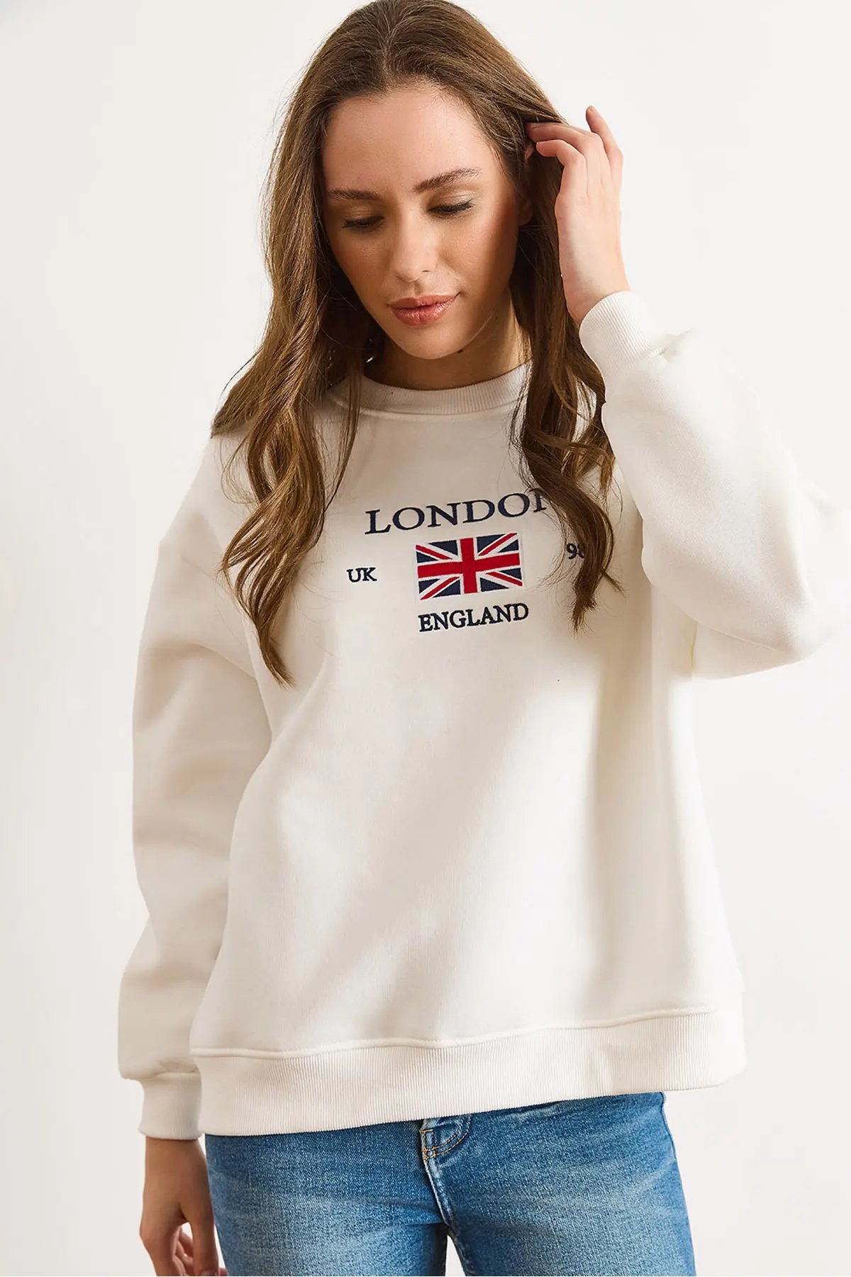 Olalook Women's White London Embroidered Rose Gold Sweatshirt