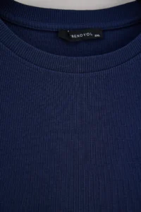 Trendyol Curve NAVY BLUE-Ecru 2 Sets Paket Crop Camisole Knitting Plus Size Blouse - Image 3