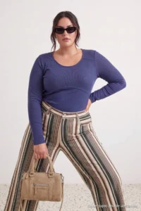 Trendyol Curve Indigo Camisole Crop Knitting Plus Size Blouse - Image 5