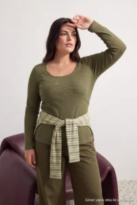 Trendyol Curve Khaki Camisole Crop Knitting Plus Size Blouse - Image 2