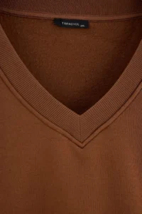 Trendyol Curve Brown V-neck Basic Plus Size Sweatshirt with Fleece Inside - Image 5