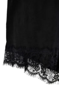 Trendyol Curve Black Lace Detailed Plus Size Weaving Shorts&Bermuda - Image 7