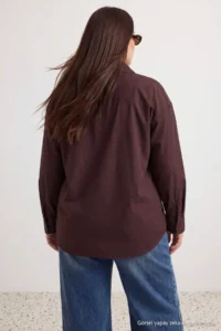 Trendyol Curve Brown Binding Detailed Weaving Plus Size Shirt - Image 4